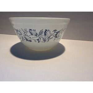 Vintage Pyrex Mixing Bowl Blue Daisey Milk Glass 1.5L
